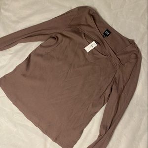 GAP CUT OUT LONG SLEEVE BROWN
